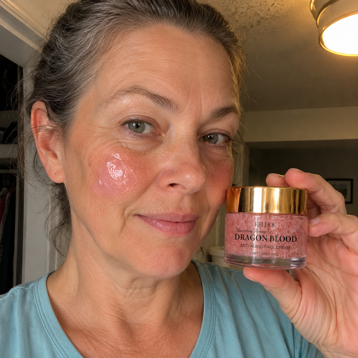 Crema Antienvejecimiento con Retinol y Placenta de Dragón — Hidratación Profunda
